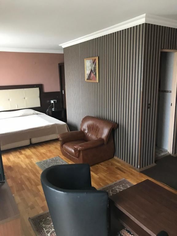 Отель Hotel Consul София-65